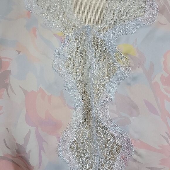 VICTORIA'S SECRET Georgette Floral Satin Lace Romper size M - Picture 4 of 9